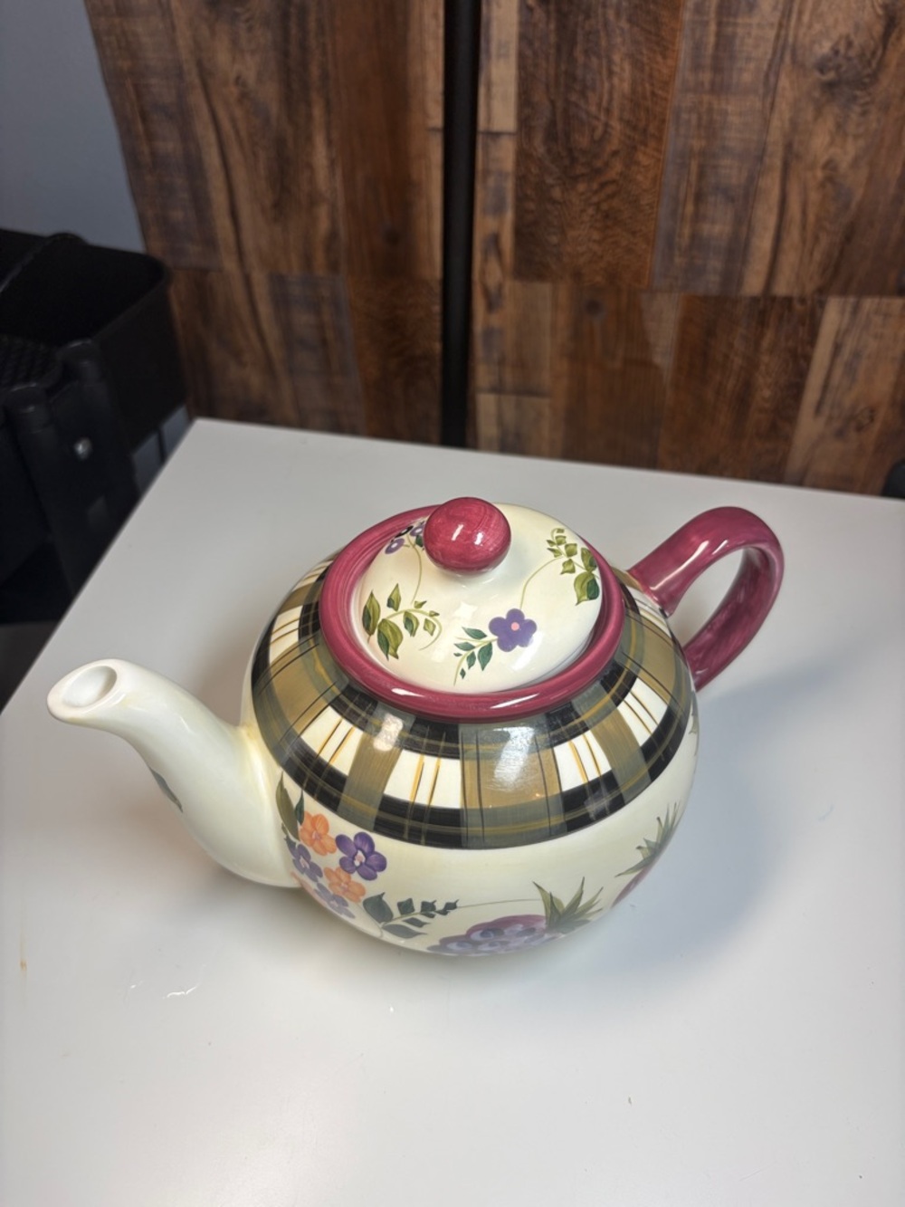 Oneida Floral Plaid Ceramic Teapot (Large)